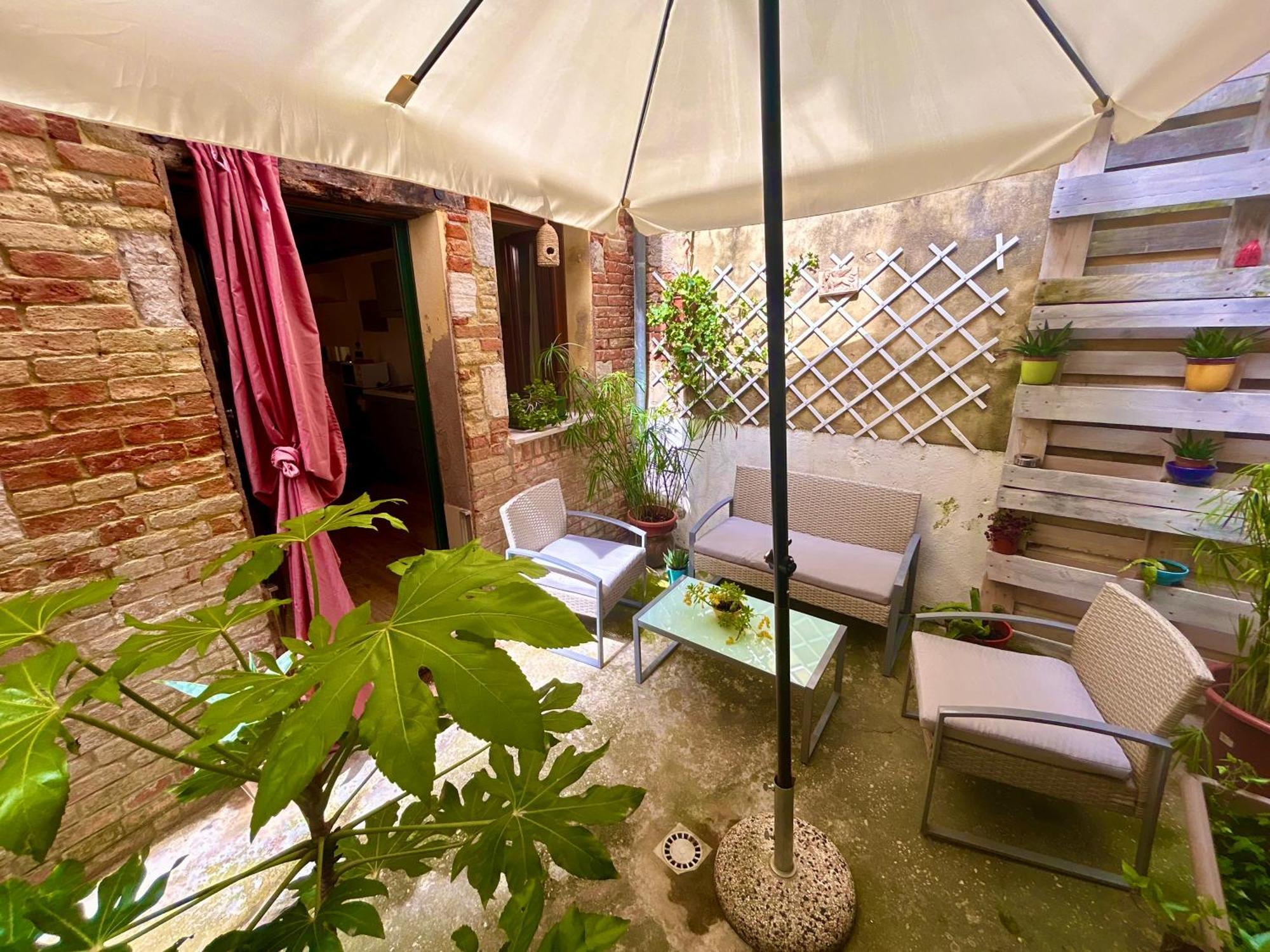 Ca 3 Leoni - Romantic House In The Heart Of Venise Extérieur photo